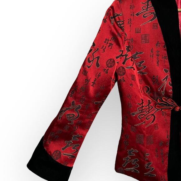 Elegant Red and Black Women's Jacket - Picture 7 of 15